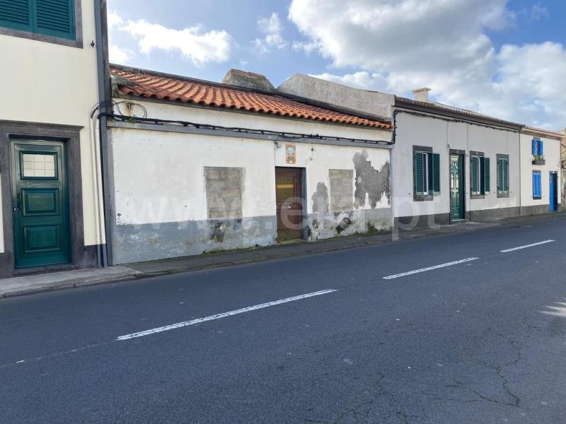 Moradia T2 / Ponta Delgada, Rosto do Cão (São Roque)